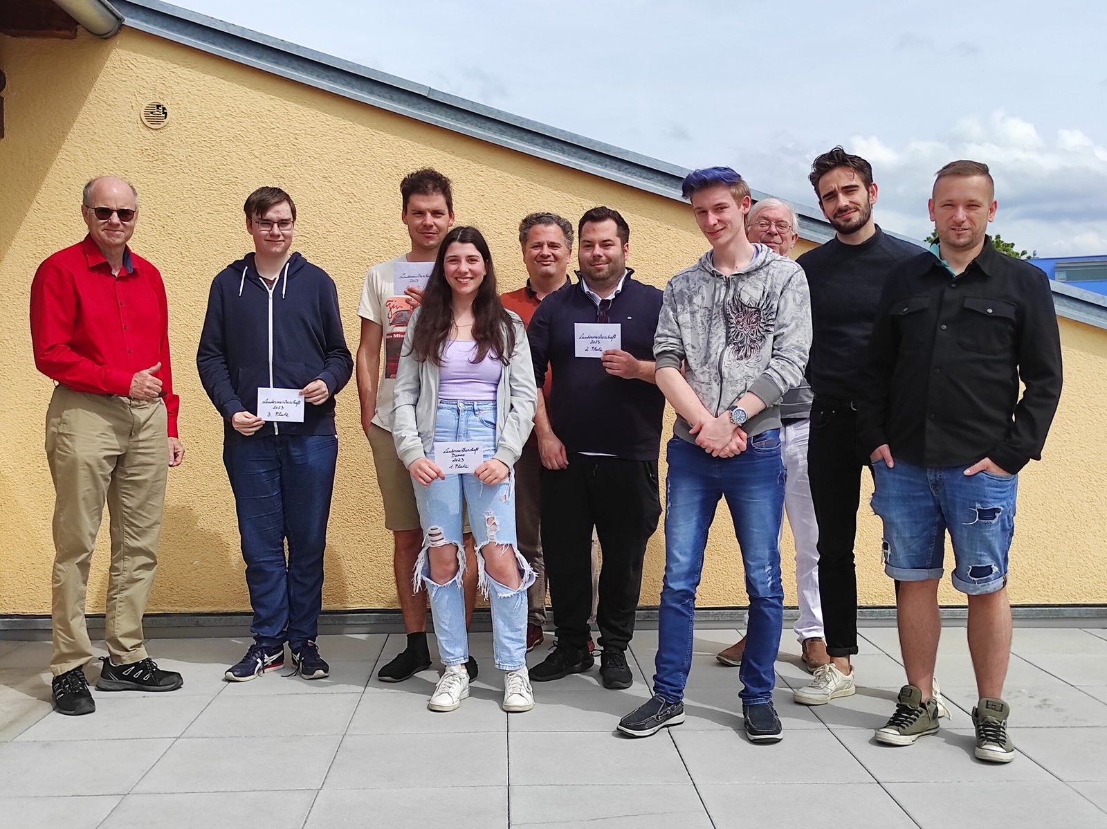 Siegerehrung Salzburg LEM 2023 - Wolfgang Loreth mit Siger*innen